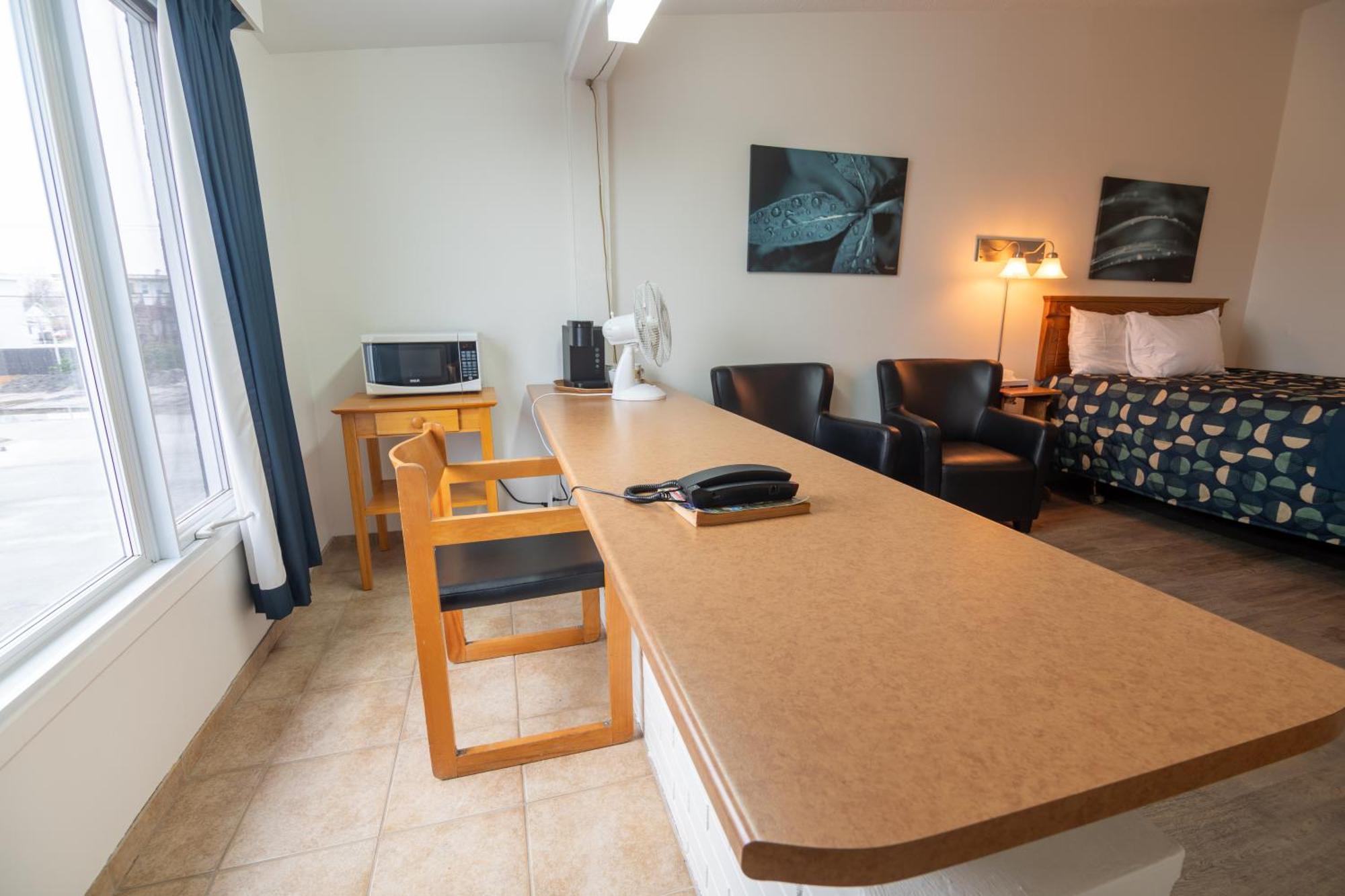 Hotel Les Mouettes Sept-Îles Eksteriør bilde
